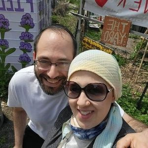 Meet your Posher, Batya